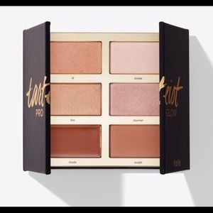Tarte: Tarteist PRO Glow highlight contour palette